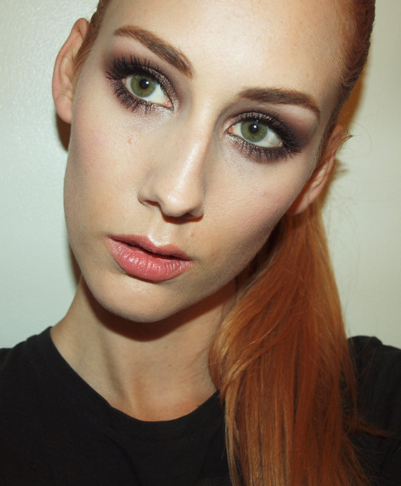 Makeuplook Red wine and smoky eyes Idas Skönhetsblogg