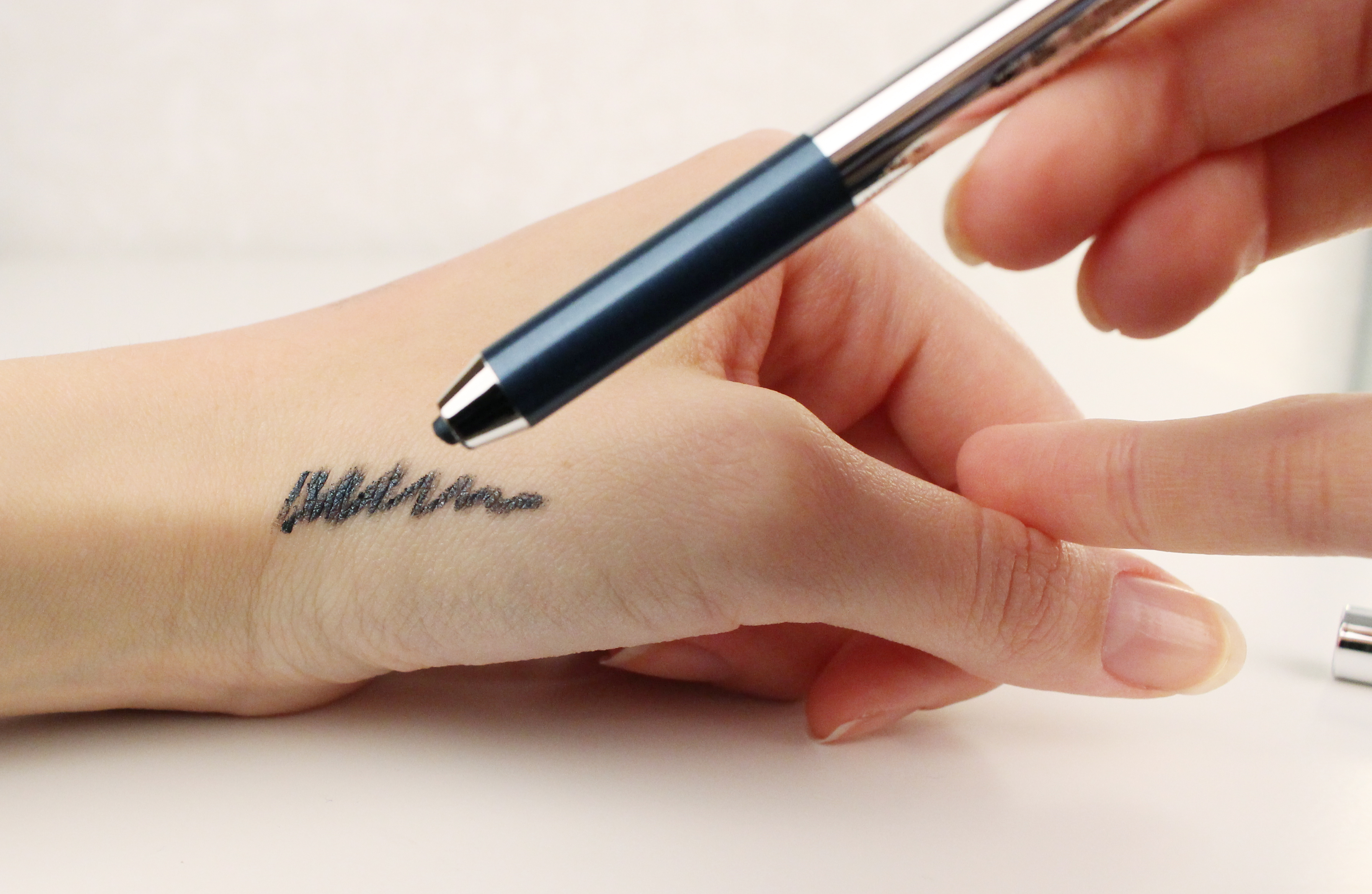 marc jacobs highliner midnight in paris swatches