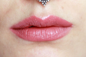 bareMinerals Radiant Lipstick Xox Swatch