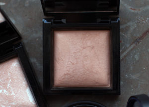 bareMinerals Invisible Bronze Light to medium