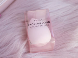 Nabla Smooth & Blend Makeup Sponge