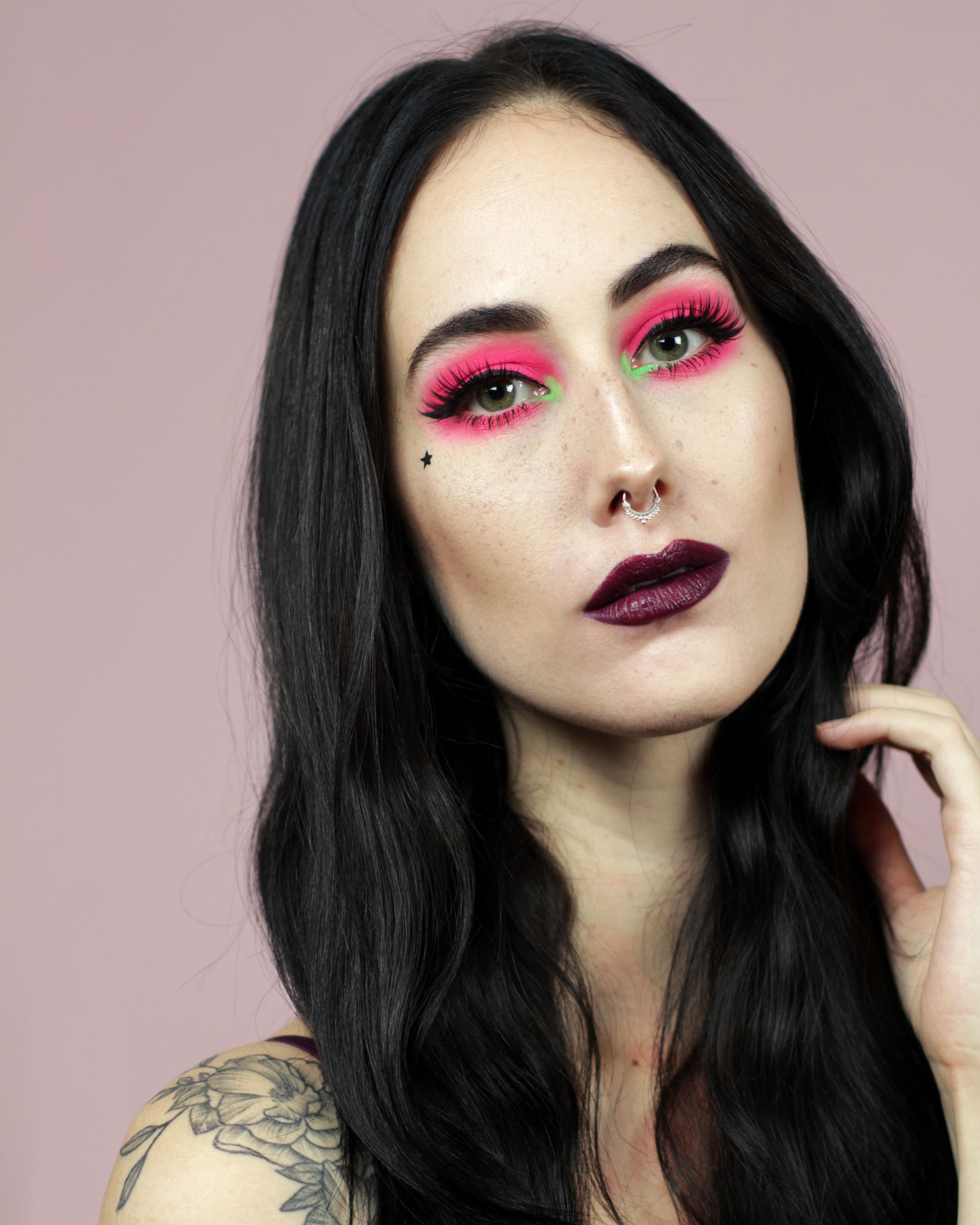 Neon grunge makeup